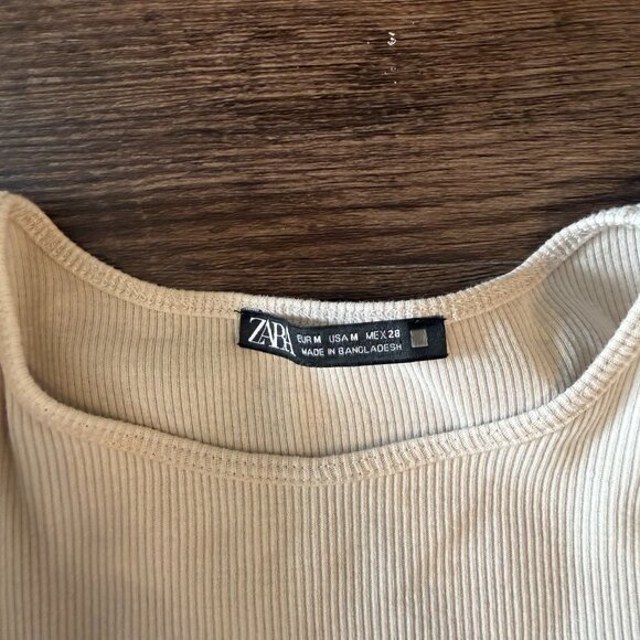 RIBBED RUFFLE TSHIRT - Picture 2 of 3